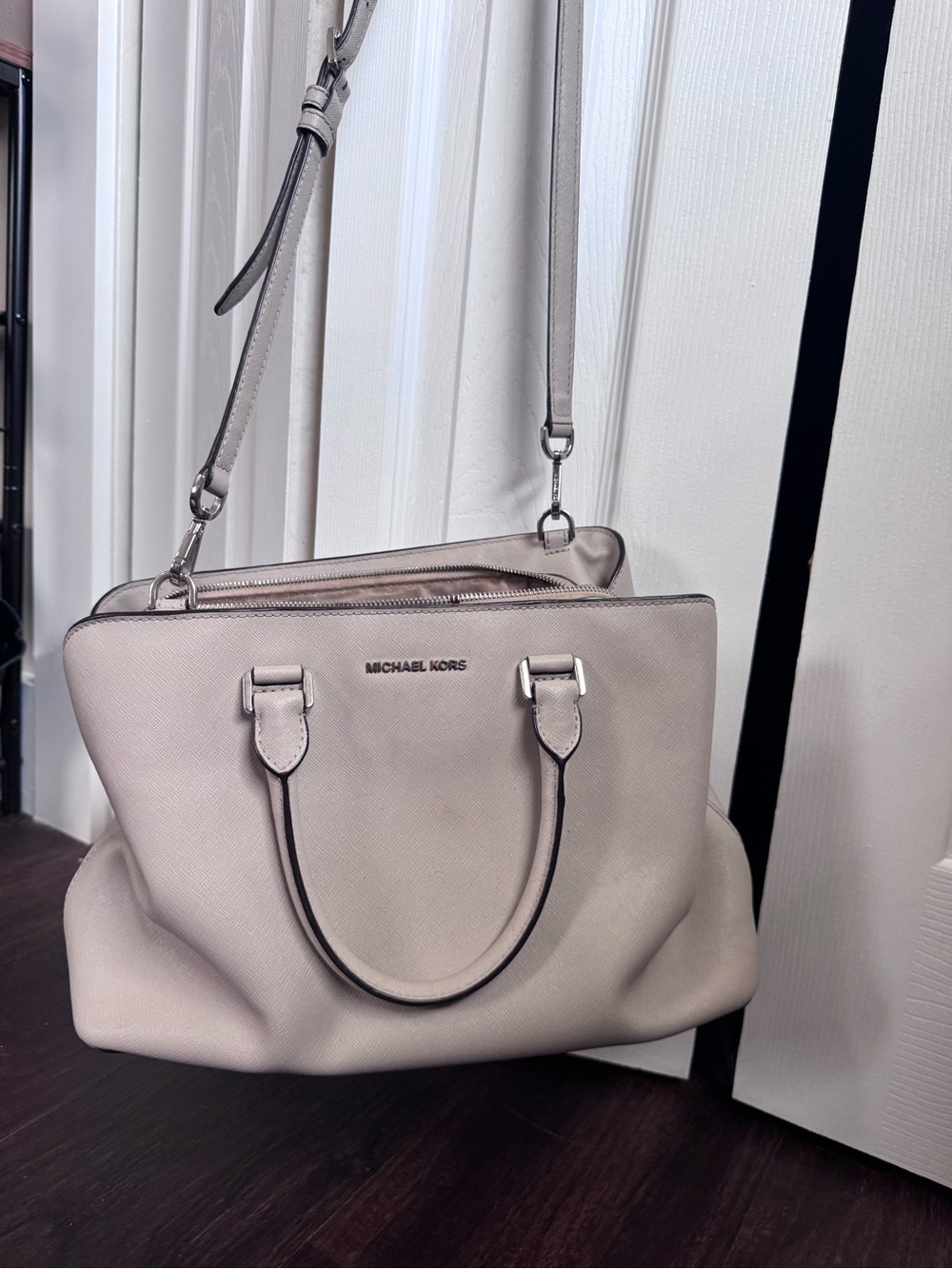 MICHAEL Michael Kors Pale Taupe Leather Dome Satchel